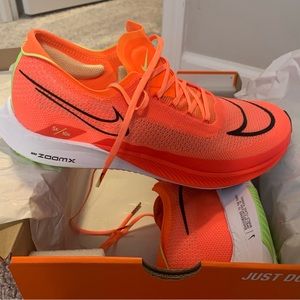 Men’s Nike Streakfly running shoes